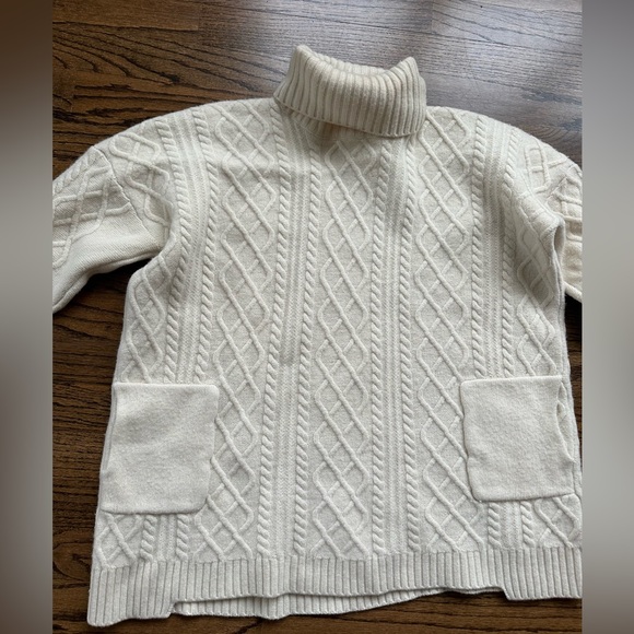 Neiman Marcus wool/cashmere blend sweater with pockets, size L - Picture 3 of 10